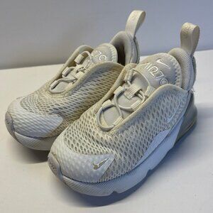 Nike Air 270 (size 7C) white